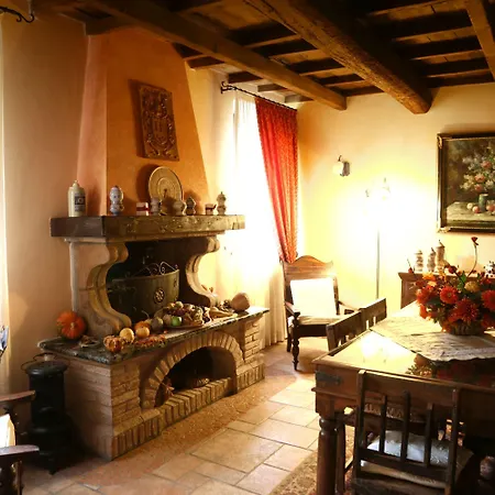 Hotell Antico Casale 3*