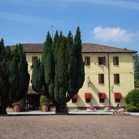 Antico Casale Hotell