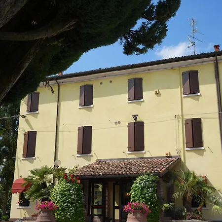 Szálloda Antico Casale 3*