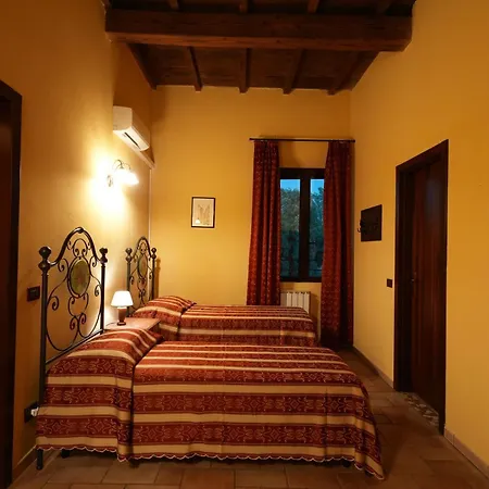 Hotell Antico Casale 3*