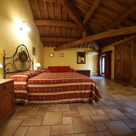 Hotell Antico Casale 3*